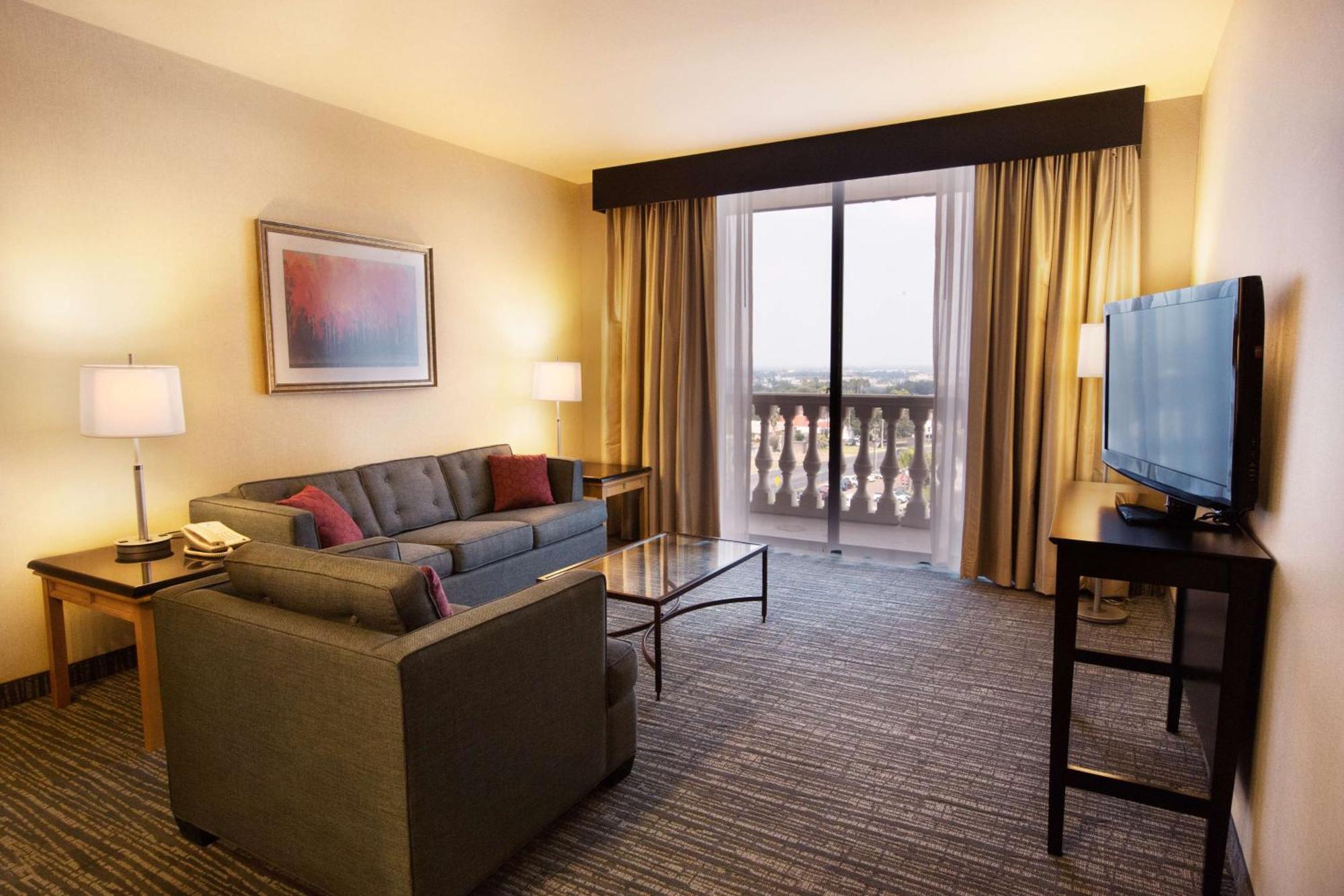 Doubletree By Hilton Mcallen Ngoại thất bức ảnh